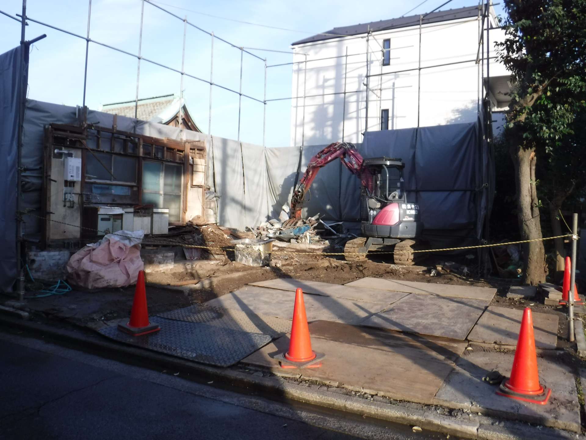 川崎市内で解体工事に携わってくださる方を対象に求人情報を掲載しています
